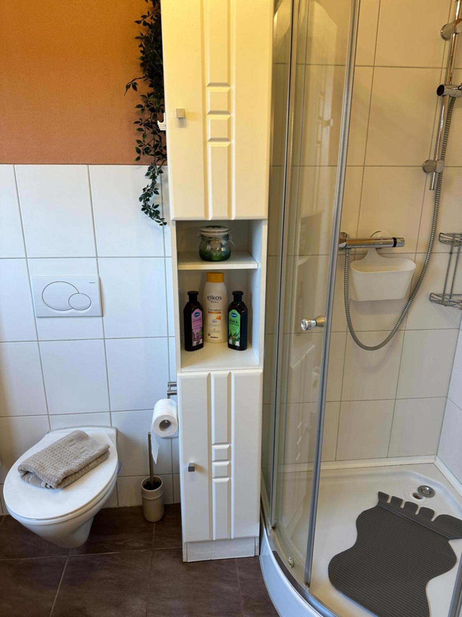 Wibi Apartment *